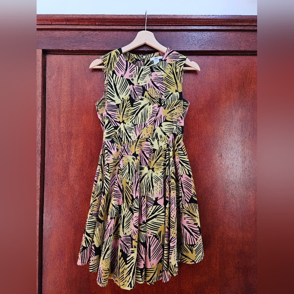 BarIII Basque Waist - Vintage style dress ~ Bright Palm Leaf print XS